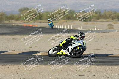 media/Nov-02-2025-CVMA (Sun) [[337aff29ab]]/Race 17-Amateur Supersport Middleweight/